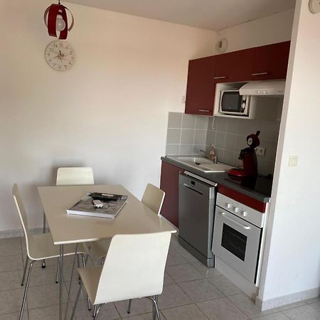 Appartement 4 Pers - Terrasse - Vue Mer - Proche Plage Saint-Pierre-la-Mer  Buitenkant foto